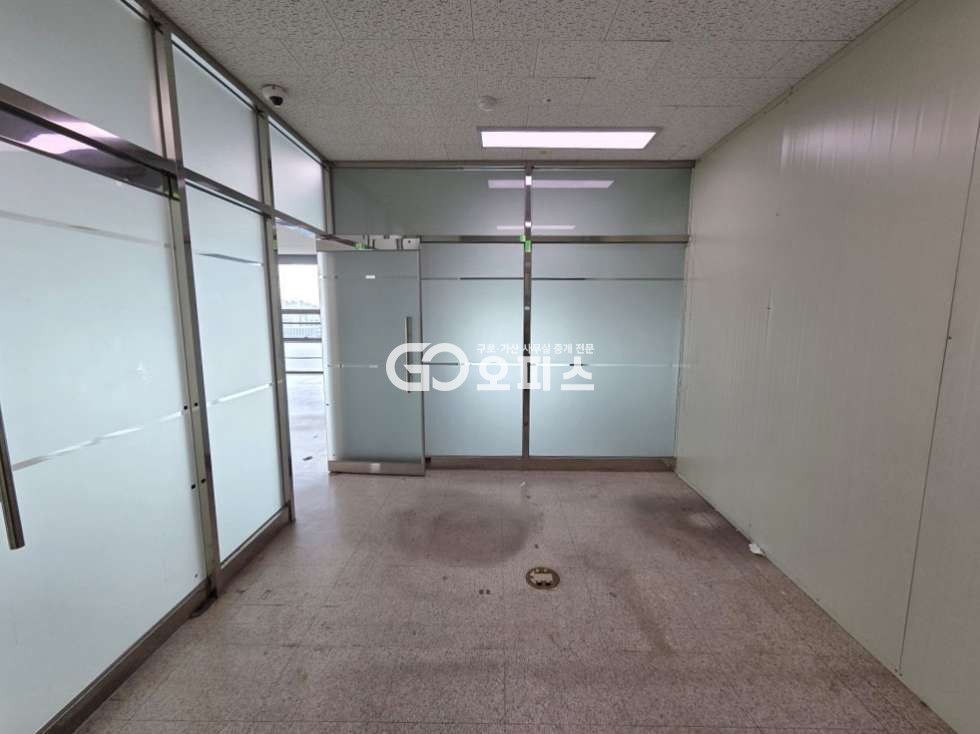 서울 금천구 가산동 전용 33.84. 업종제한없는 지원시설, 탑층코너, 독산역 역세권 월세 매물번호 10304 사진 7