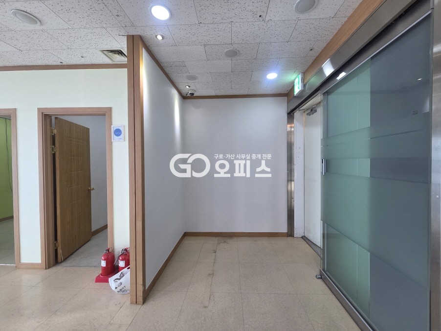 서울 금천구 가산동 업종제한 없는 지원시설. 대형사무실. 고층 전망좋음 월세 매물번호 10322 사진 12