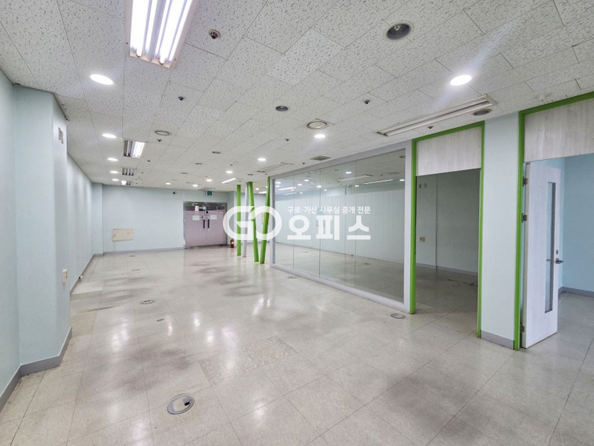 서울 금천구 가산동 가디역 연결통로, 전용40, 깔끔한 인테리어 월세 매물번호 10329 사진 4